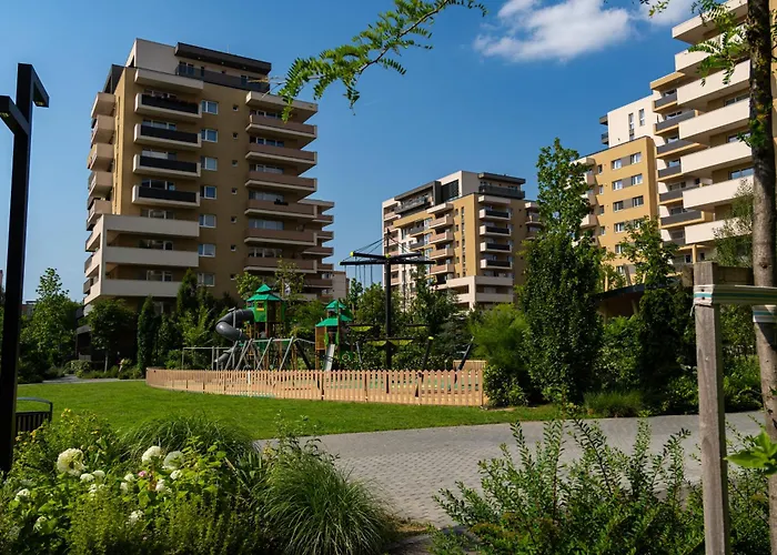 Ch s Urban Plaza